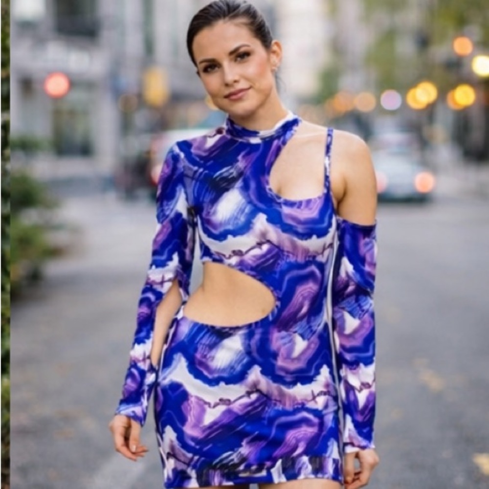 PrettyLittleThing Blue Abstract Cutout Cold Shoulder Bodycon Mini Dress 0